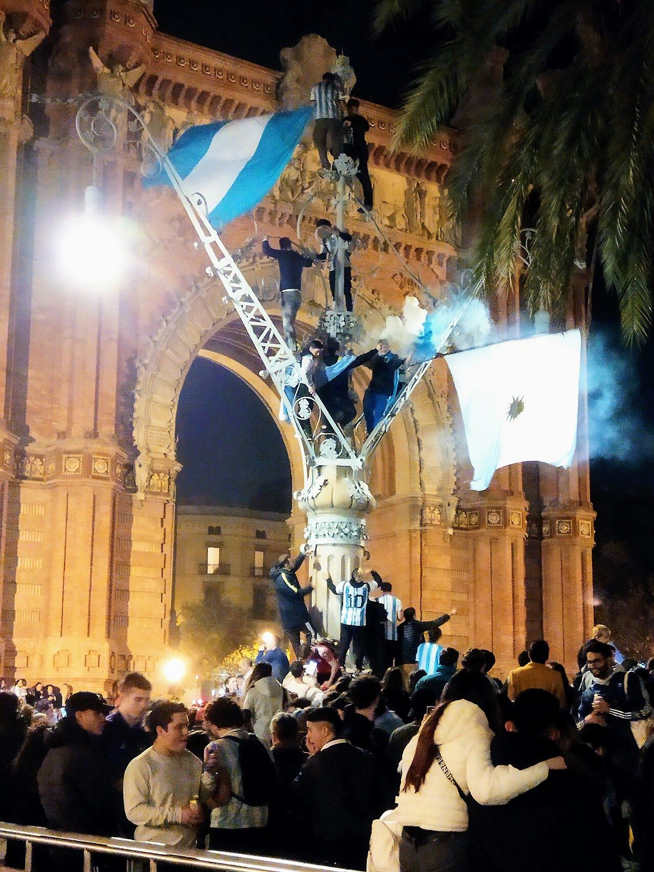 梅西的国家队之路：从被质疑到封神